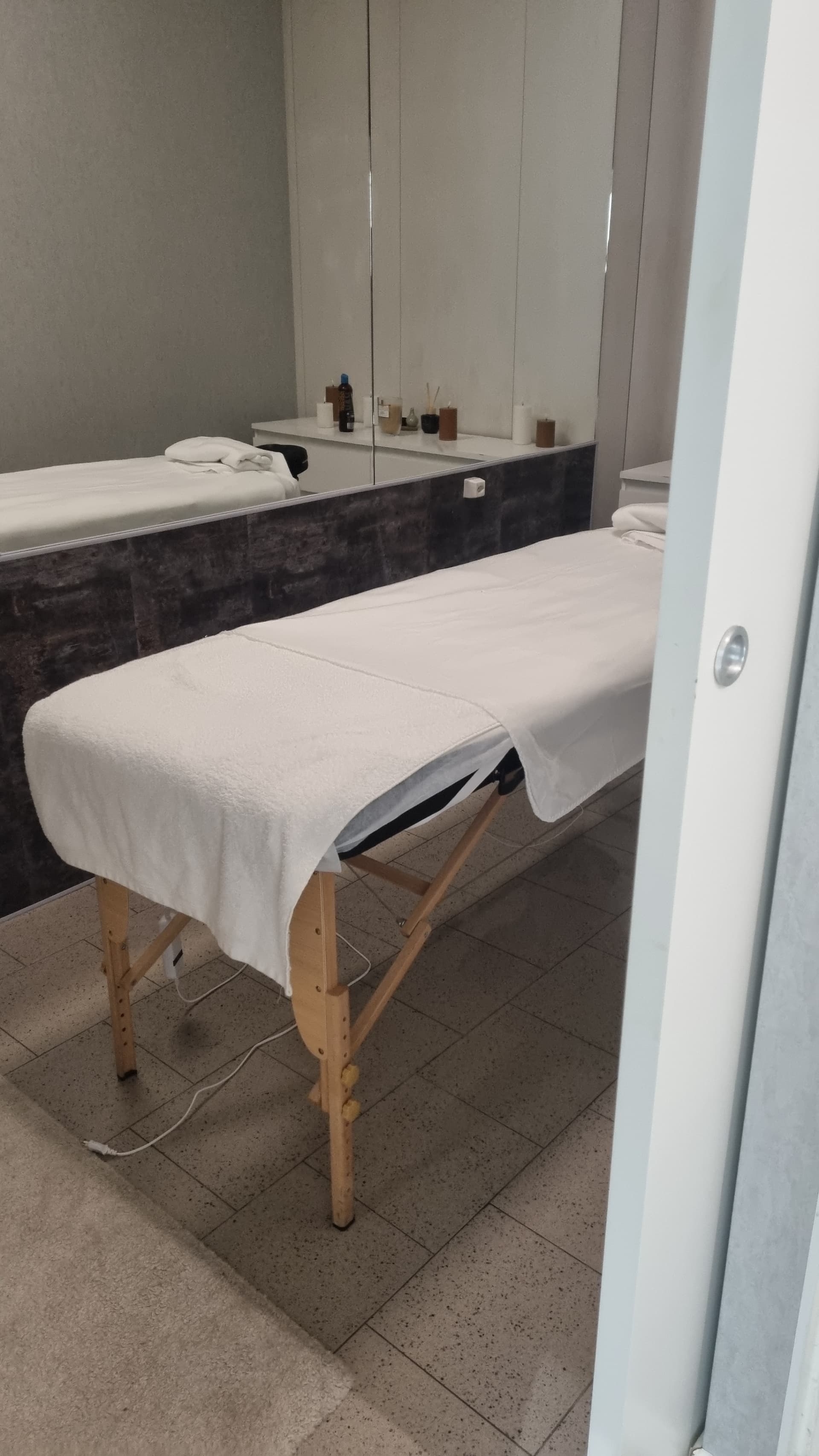 cabine d'esthétique — Genève