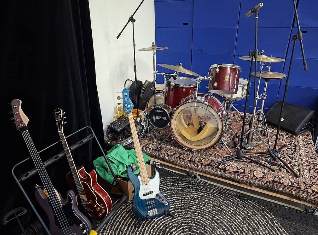 Atelier de musique 100m2 avec Backline et Sonorisation — photo 2