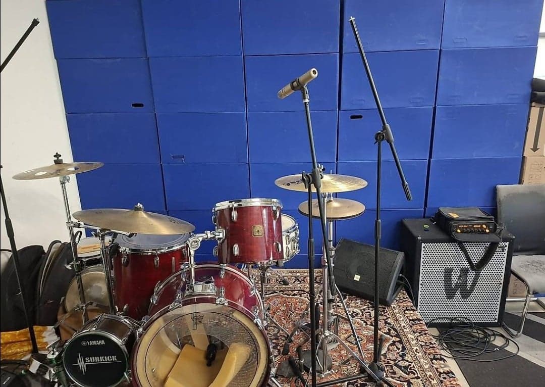 Atelier de musique 100m2 avec Backline et Sonorisation — photo 4